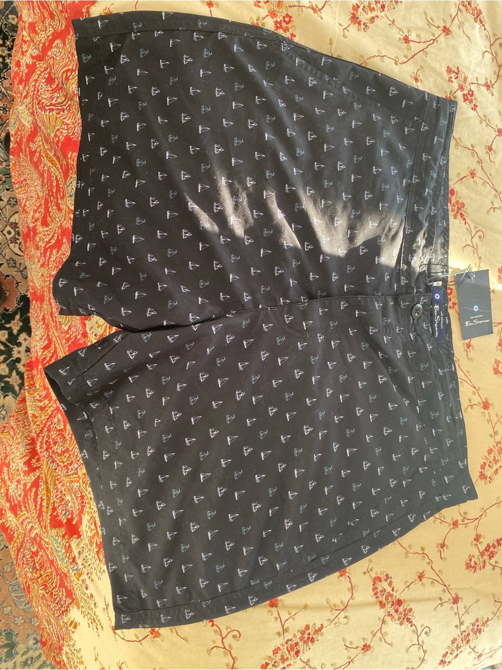 Ben Sherman Black Flat-Front Shorts with White Sailboat Print. Size 36